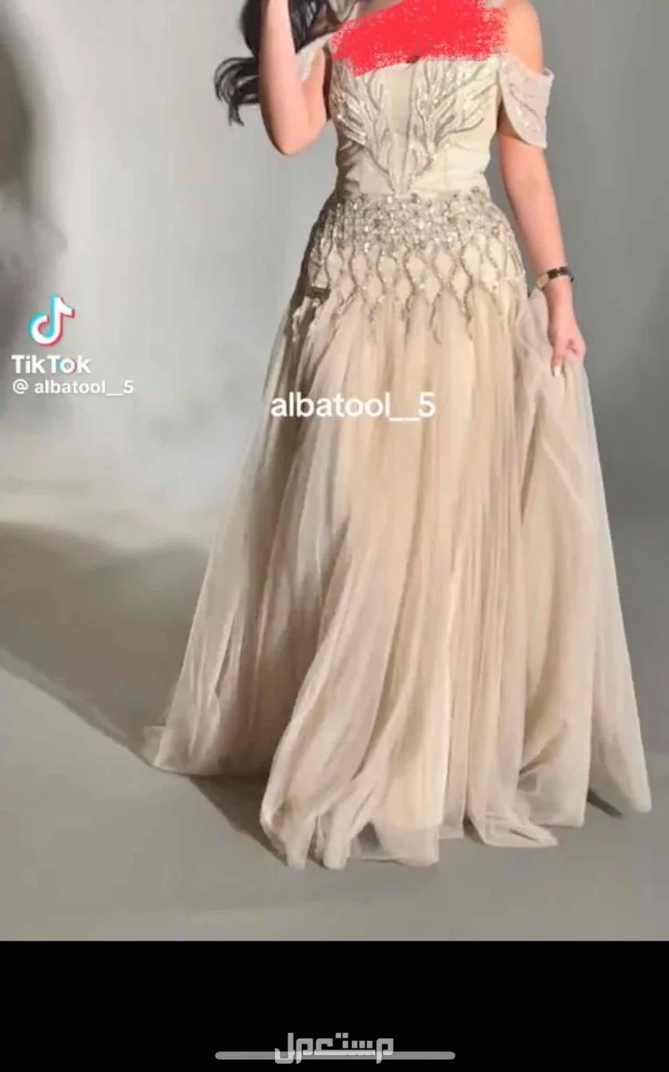 الرياض  حي الرياض  للبيع فستان في الرياض مجاناً للمحتاج
