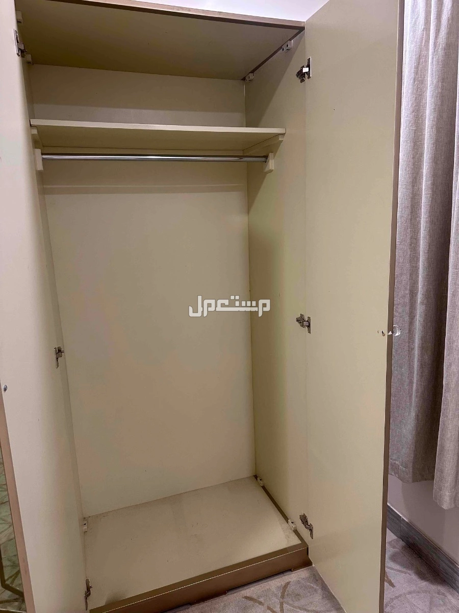 غرفة نوم كاملة Modern  بسعر 2600