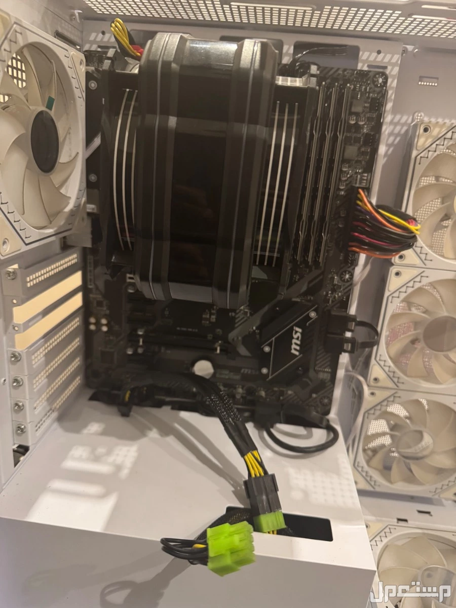 للبيع بي سي قيمنق pc gaming كمبيوتر العاب في الرياض السعر 1350