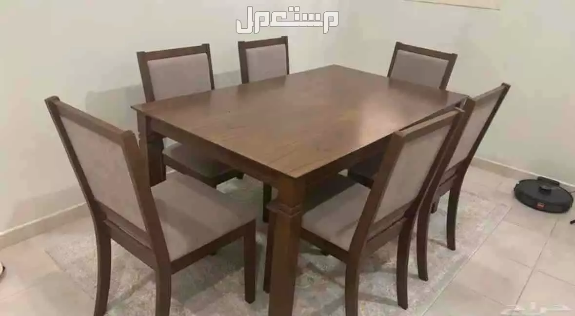 طاولة طعام خشب استعمال بسيط في الأحساء بسعر 800 ريال سعودي