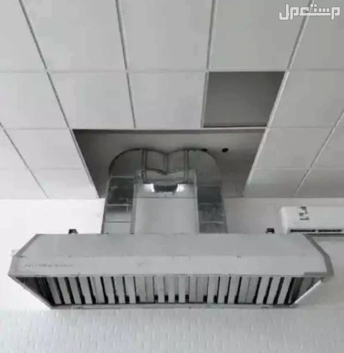 وصف شفاط عادم على الطراز الألماني مع محرك سمك الفرشاة 1.2 مم , AISI 304 . حشوات الشحوم صمام الشحوم أضواء السائبة. (لا يشمل مجرى المروحة) baffie نوع الجدار مع نوع حافت 50x90x150 سم البناء ال