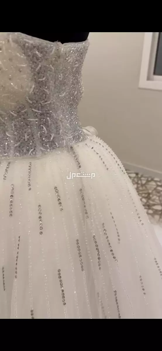 الفستان للبيع 1000 ريال لايجار 500 تامين 200 بطايف مقاس من مديم لسمول  في الطائف بسعر 1000 ريال سعودي
