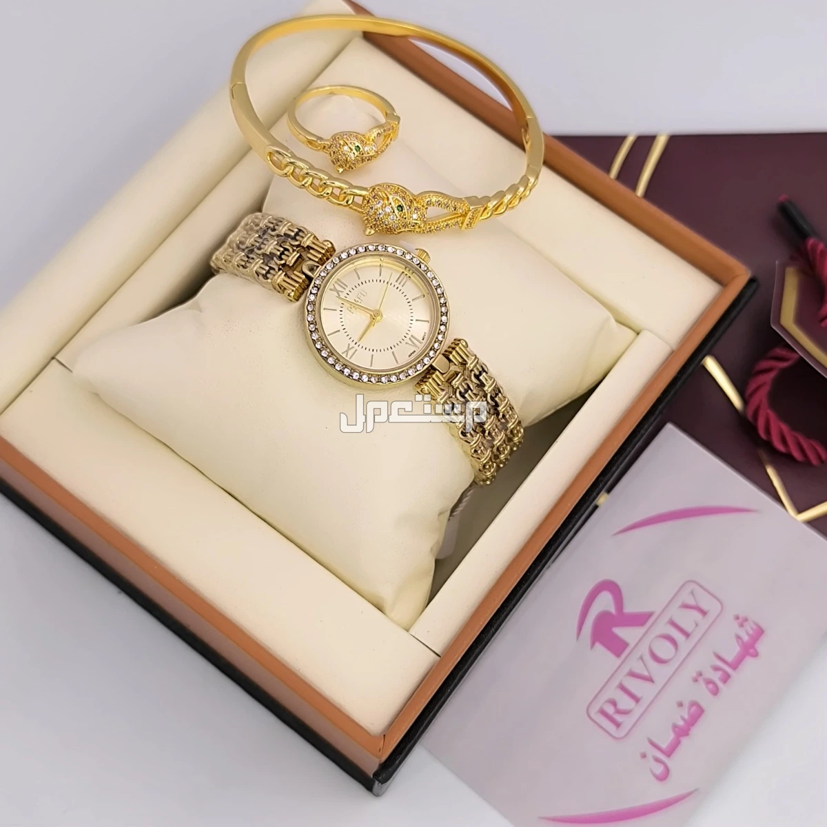 جديدنا     ،نوفر لكم  اطقم نسائي 👌🌹  ساعة نسائي ضمان سنة موية مكينه بطارية     مع اسوارة وخاتم   علبة وكيس وكرت   السعر  ريال 120  ريال