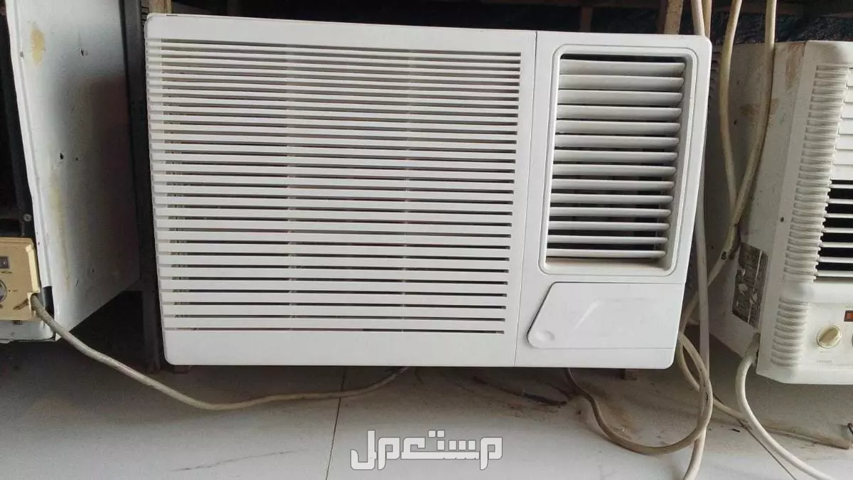 مكيفات شباك مستعمل نظيف الضمان شهر مع توصيل وتركيب