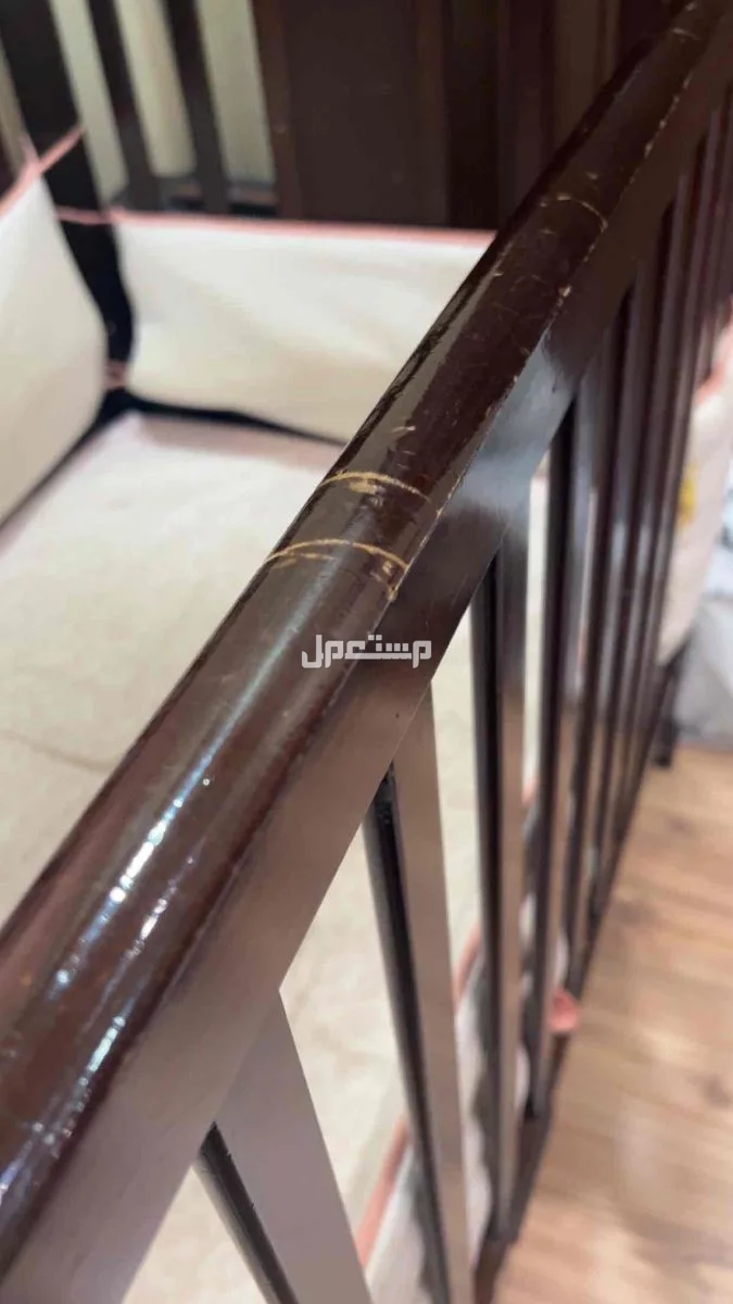 سرير اطفال مع مرتبه من ماركة جونيورز من سنتر بوينت  ب 500