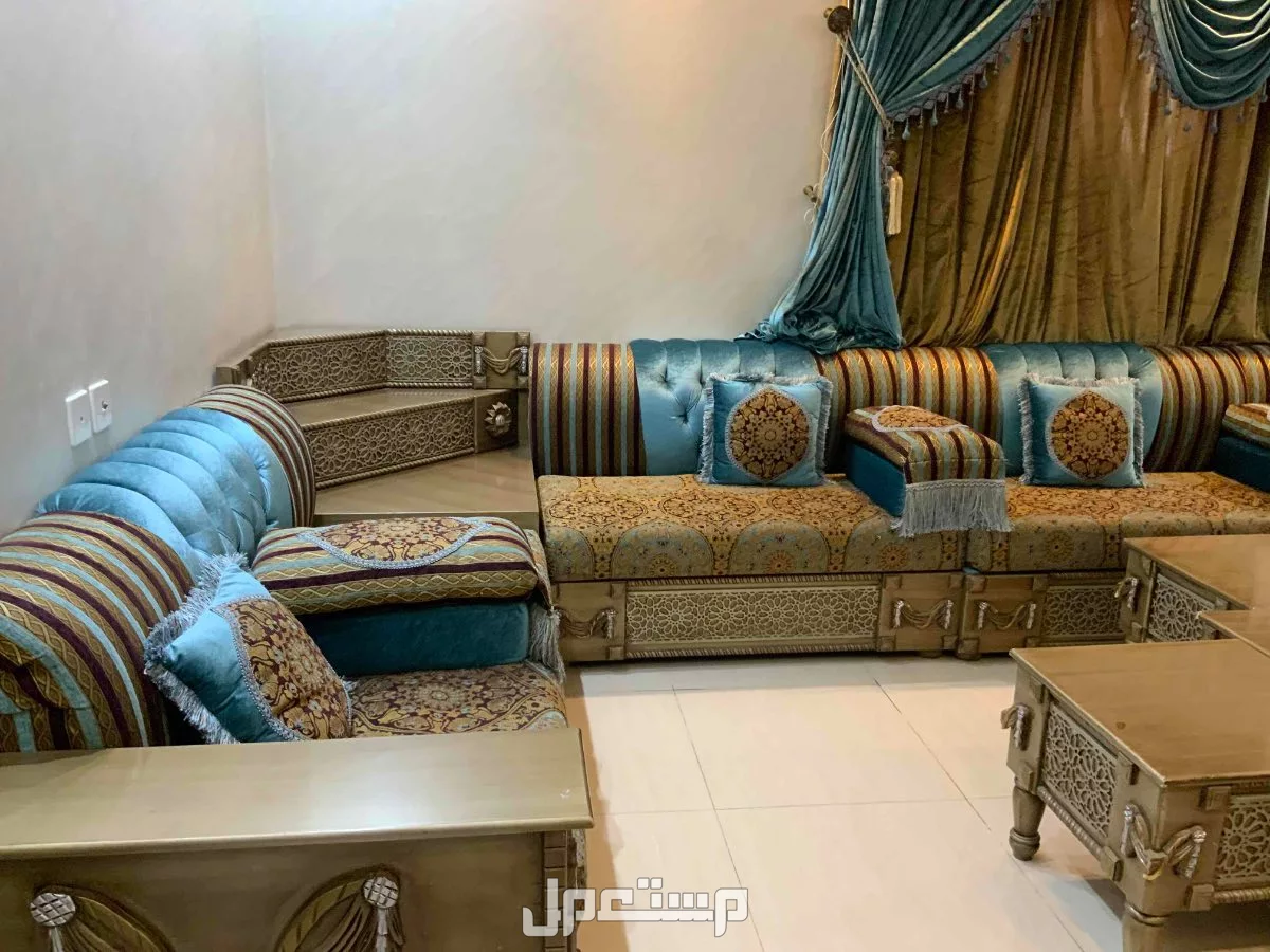 اثا مجاس مستعمل وتفصيل فاخر للبيع