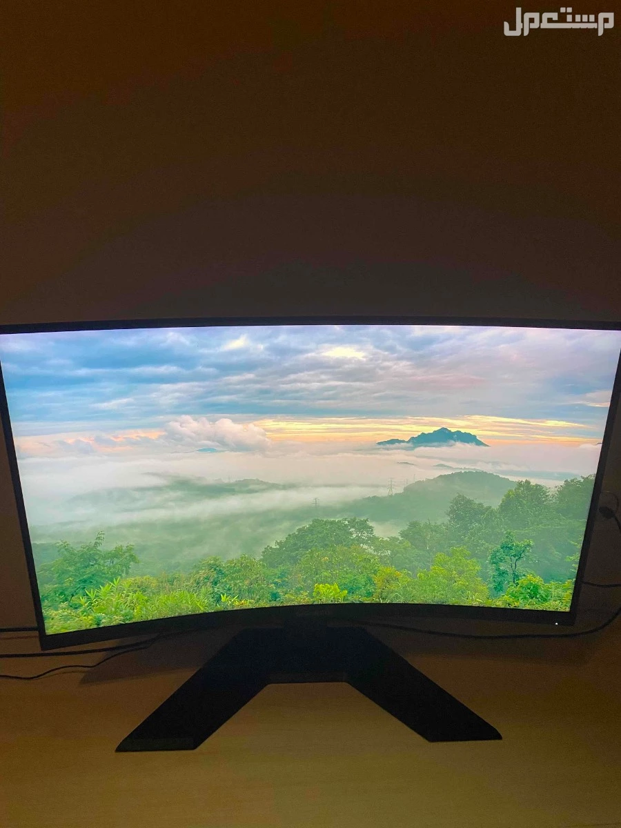 شاشة قيمنق من قيقابايت 2k/165hz منحنية