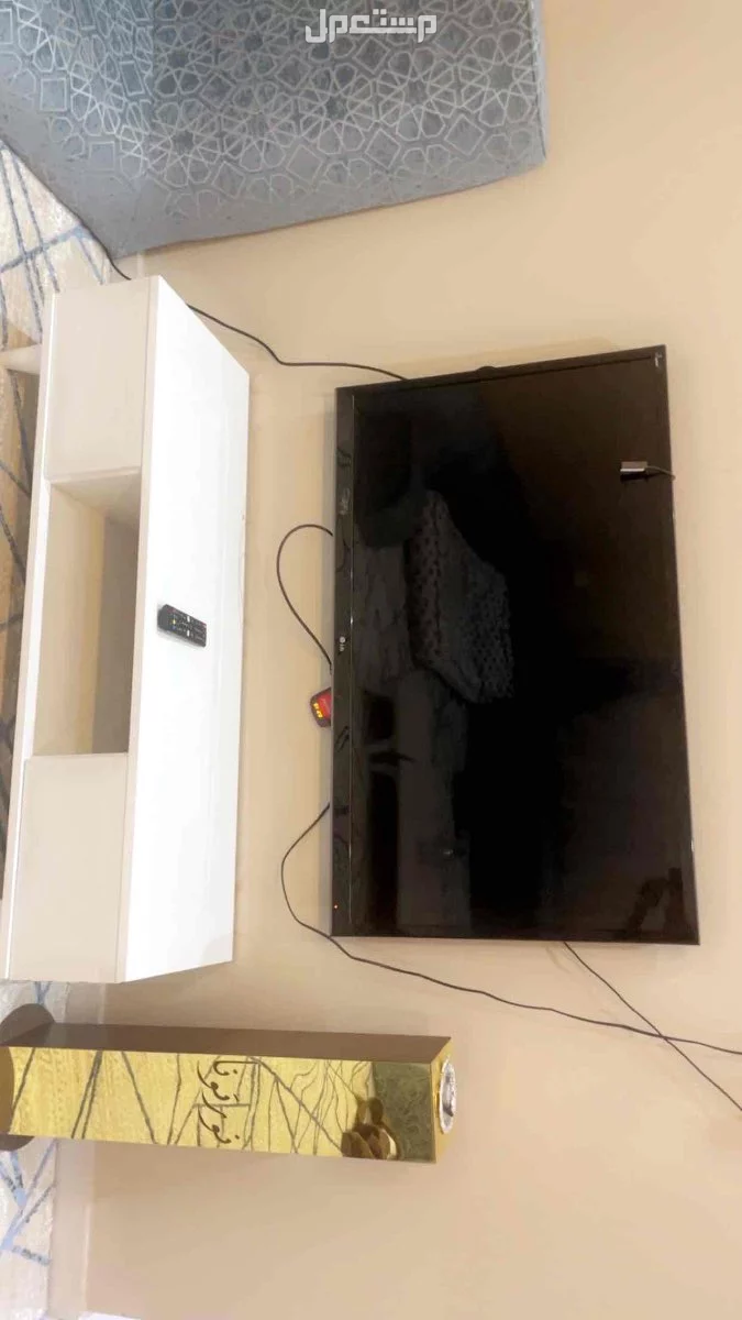 الطائف - حي مسره :  للبيع شاشه LG مقاس 50 : السعر 400