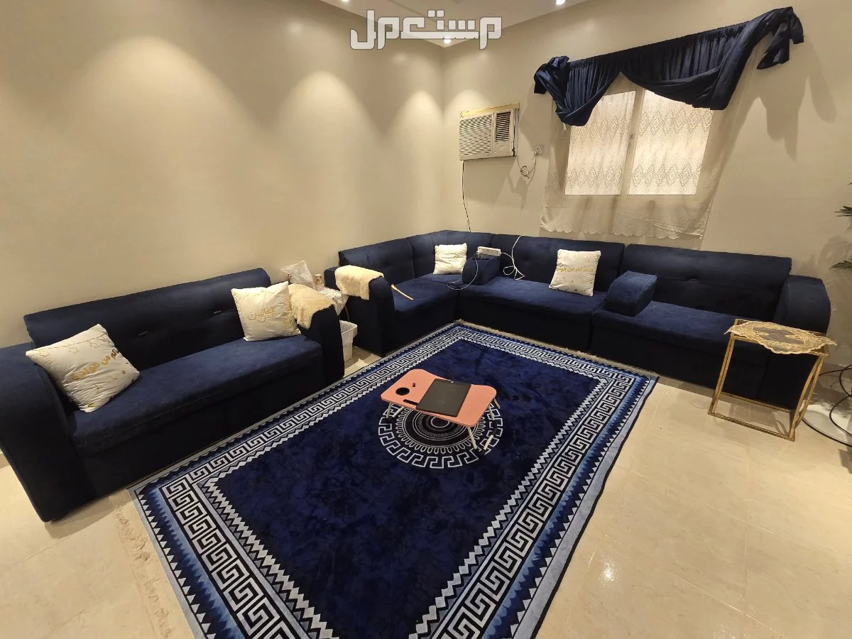كنب صالة علة حرف L وقطعة لحالها