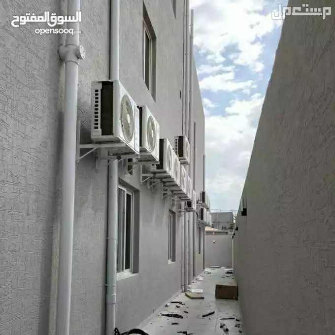 فني تركيب مكيفات اسبلت وشباك وتاسيس نحاس وصيانه جميع المكيفات