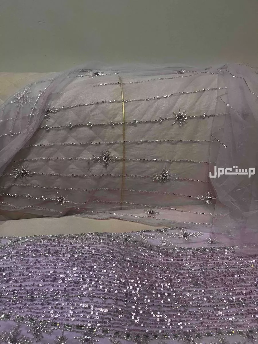 جده فستان موف لبسه واحده   فستان  مووووف