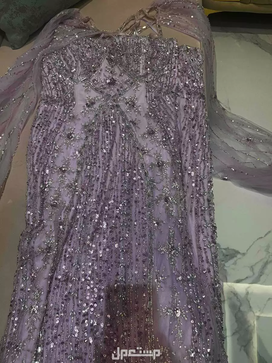 جده فستان موف لبسه واحده   فستان  مووووف