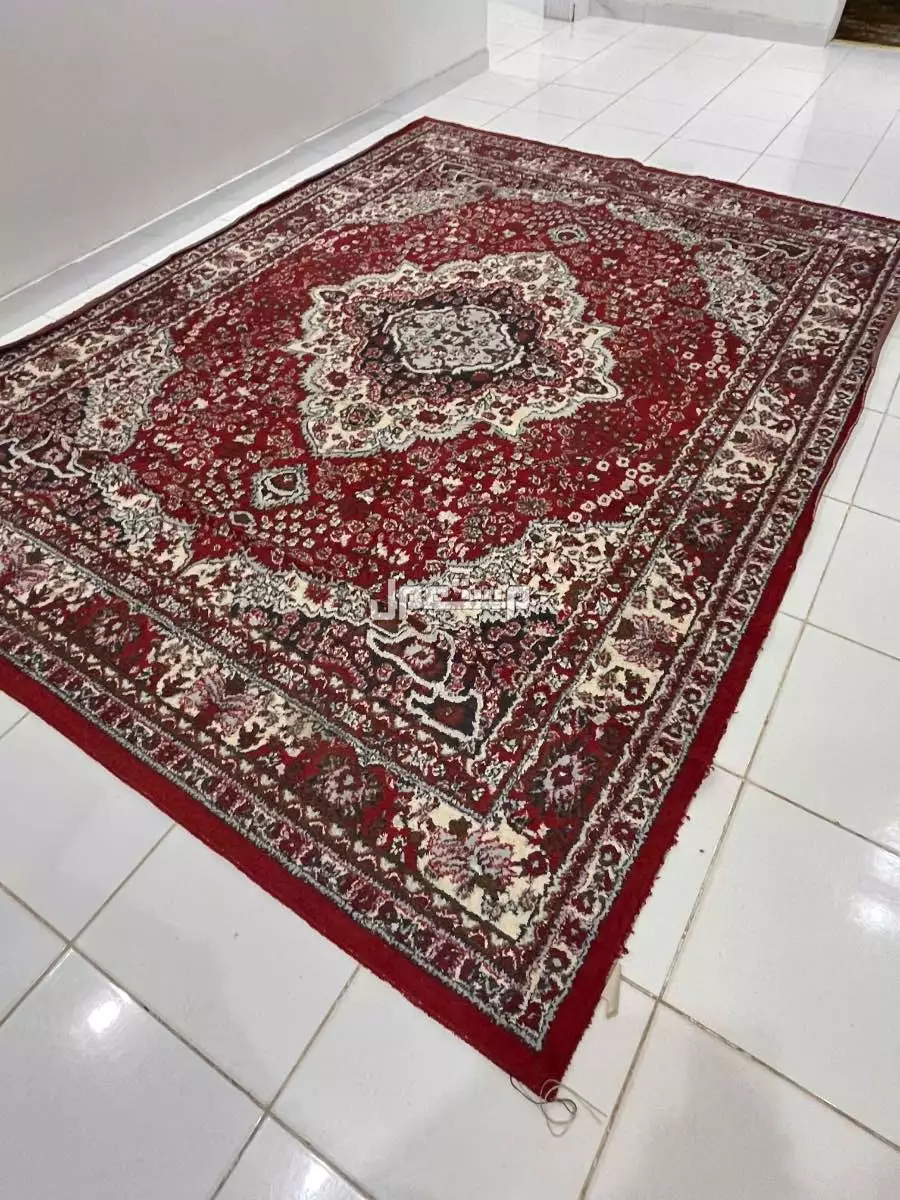 زولية للبيع نظيفه يبي لها غسيل فقط في الطائف بسعر 50 ريال سعودي