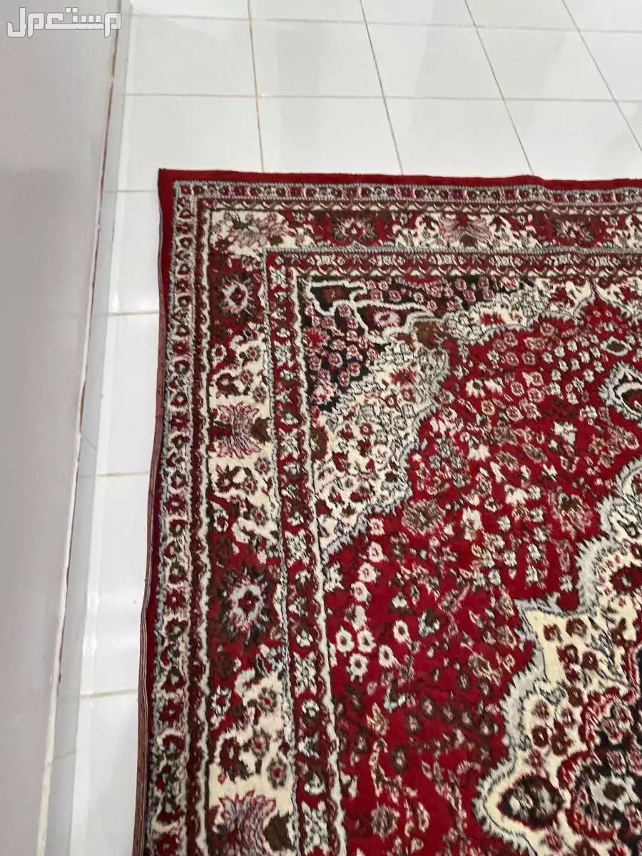 زولية للبيع نظيفه يبي لها غسيل فقط في الطائف بسعر 50 ريال سعودي