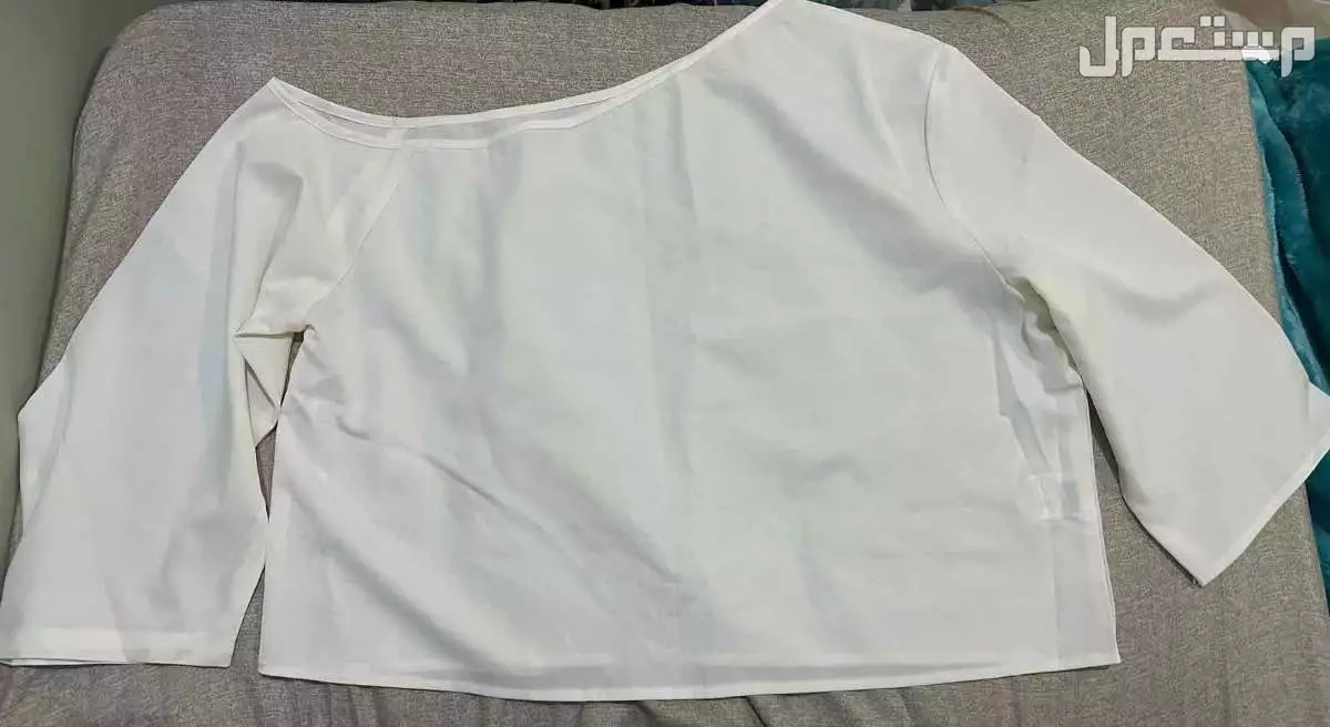 بلوزه و بنطلون بمقاس XL لبس رسمي جميل وانيق
