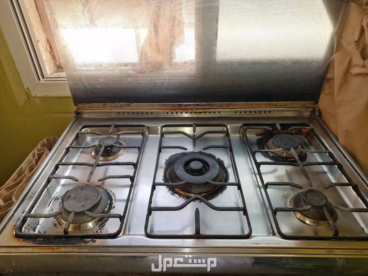 الرياض اسكان طريق الخرج فرن كبير في الرياض بسعر 400 ريال سعودي
