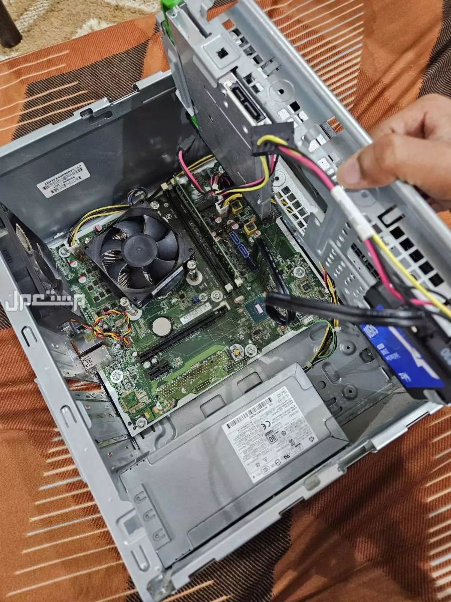 كمبيوتر HP مكتبي ممتاز بسعر 650 قابل للتفاوض