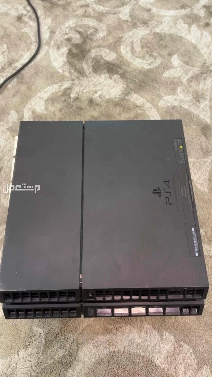 للبيع سوني 4 نسخه سليم نظيف في الدمام بسعر 400 ريال سعودي