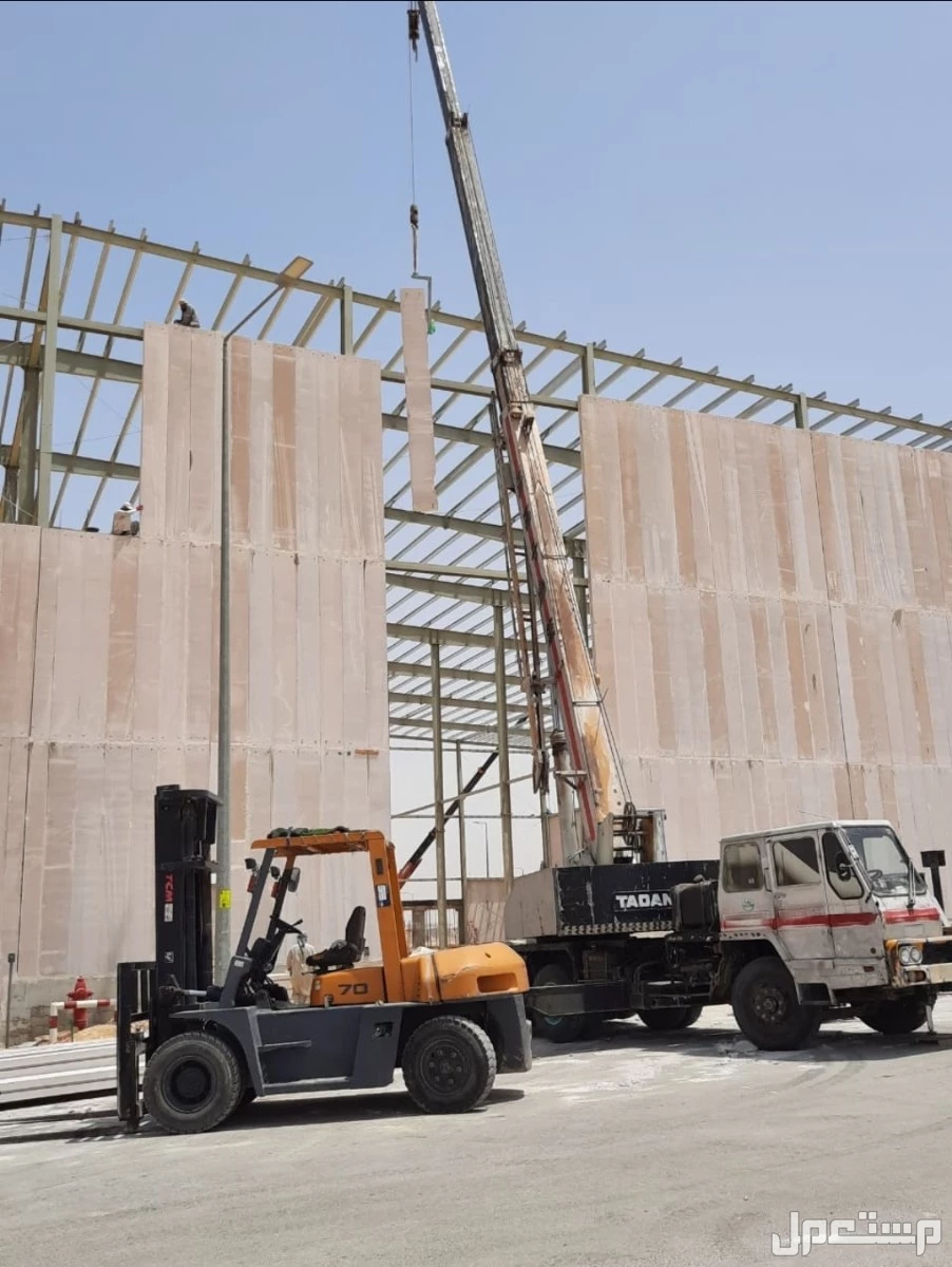سيزر لفت مان لفت رافعات شوكية للإيجار المدينة المنورة