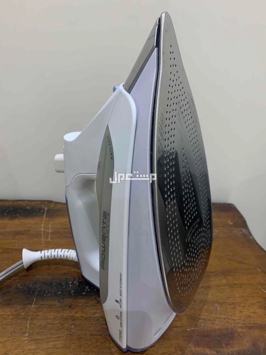 مكواة بخار الماني 1700 Steam Iron, Made in Germany , Watts في الرياض بسعر 150 ريال سعودي