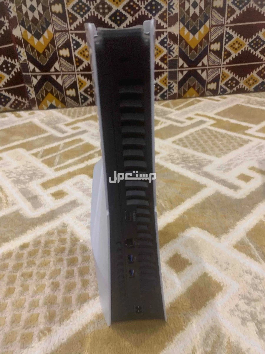 سوني 5 سلبم جديد في حفرالباطن حي الورود السعر 1800