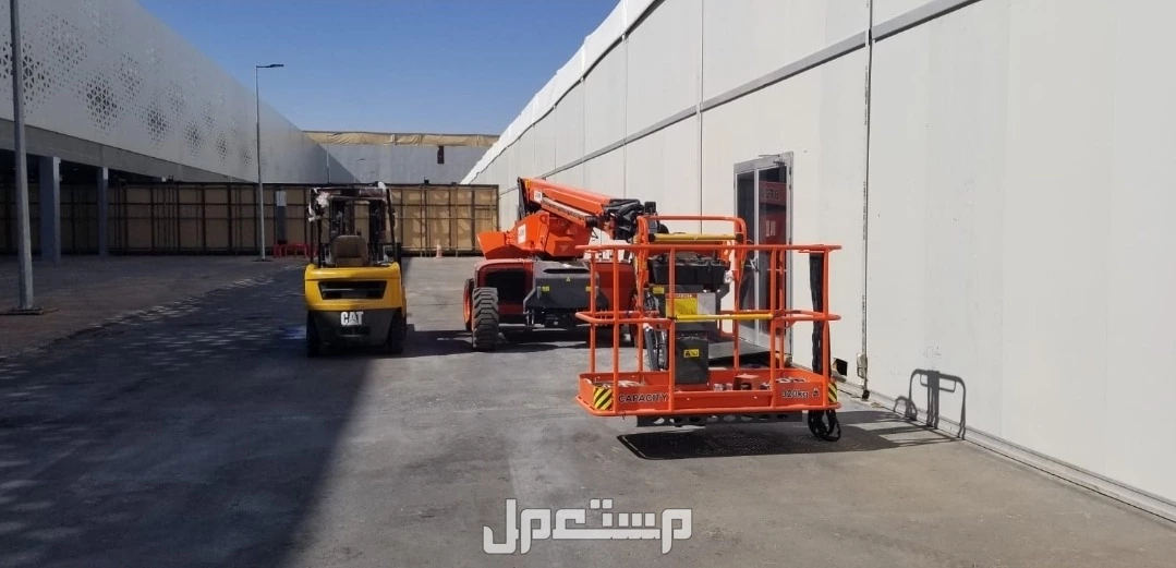للإيجار سيزر لفت مان لفت رافعات شوكية كرينات تلي هندر 17 متر بوبكات #تبوك