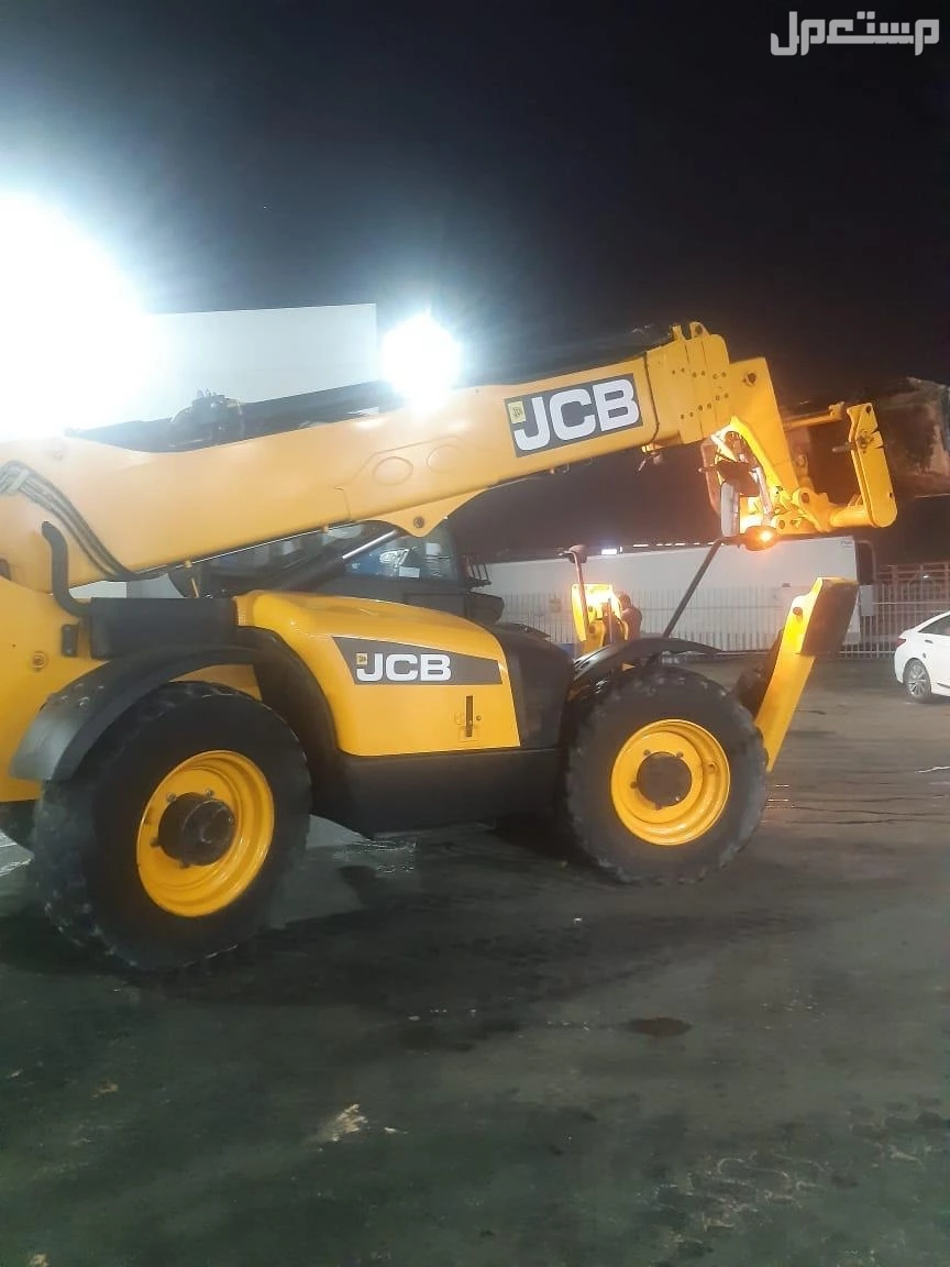 manlift for rent in Madinah 2024