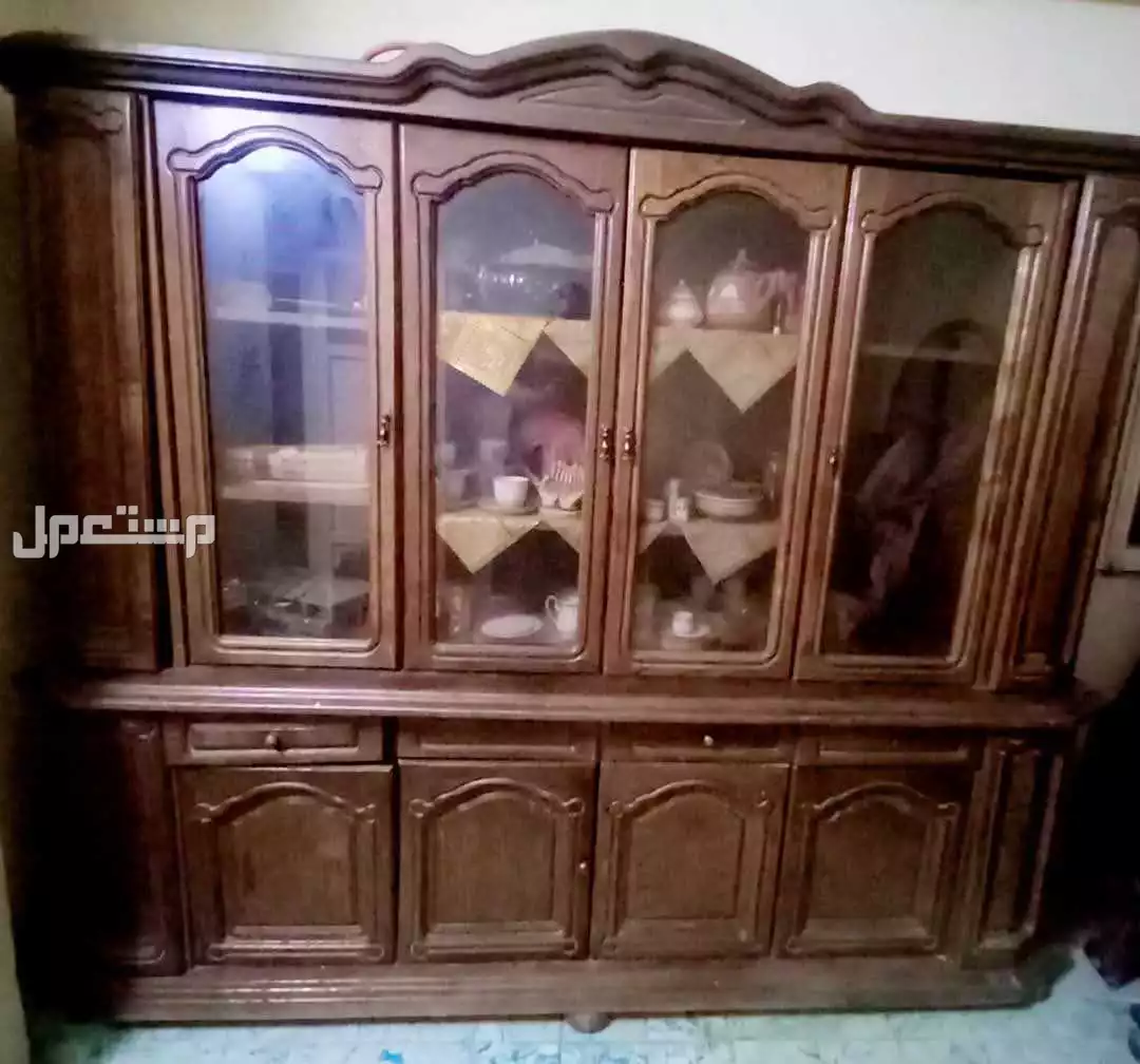 نيش خشب زان مستعمل للبيع في قسم المطرية بسعر 7 آلاف جنيه مصري