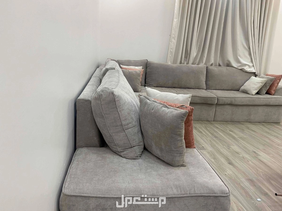 للبيع اثاث كنب منزلي 12 قطعه بالرياض