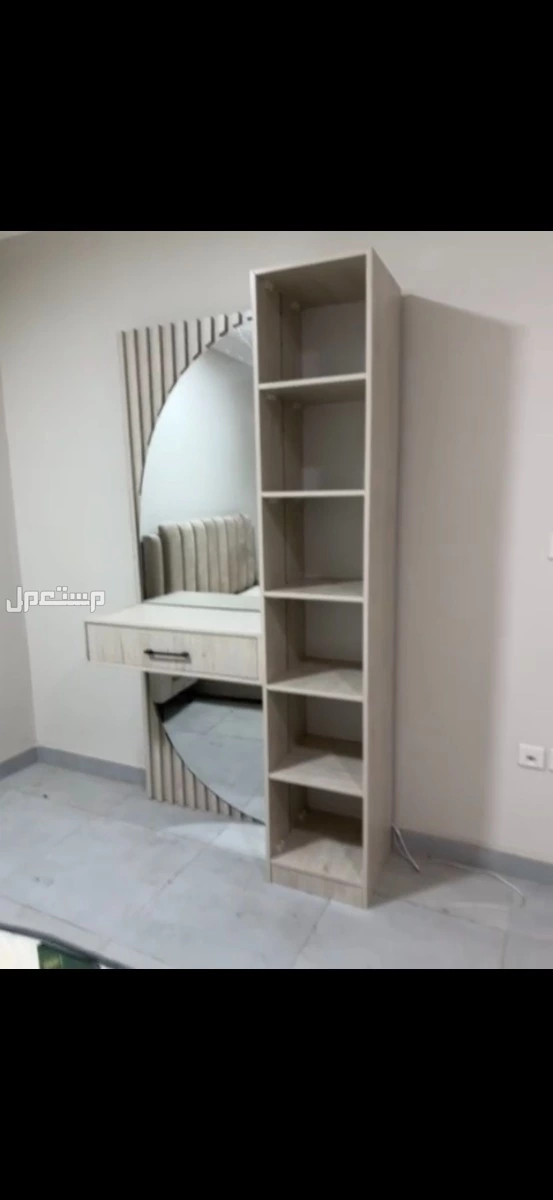 للبيع اثاث غرفة نوم كاملة سرير كوين