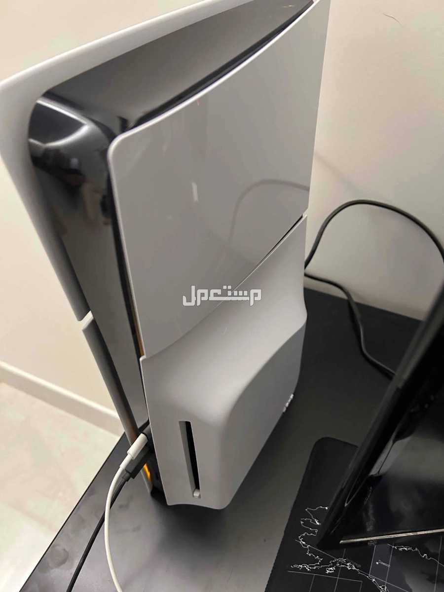 سوني 5مع منفذ سيدي جديد مع يد بسعر 1650