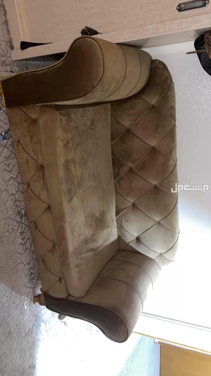 كنب للمحتاج من غيرعموله في أبهــــا مجاناً للمحتاج