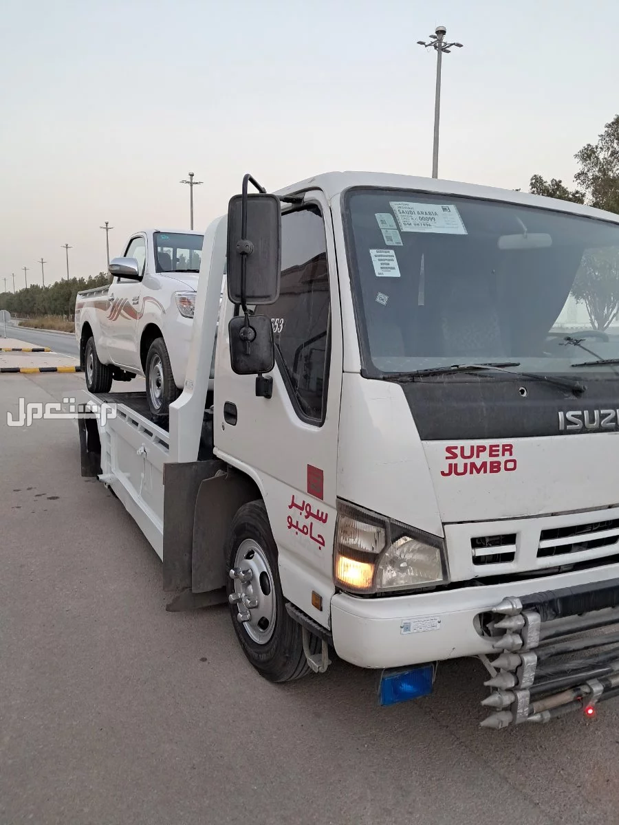في الرياض الشفاء حي عكاظ  بجوار جامع العصيمي