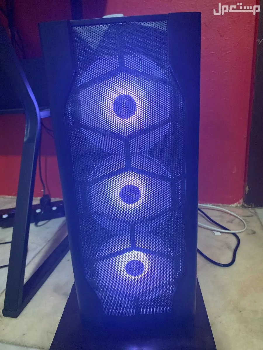 pc  ماركة فرست بلاير في المدينة المنورة بسعر ألف ريال سعودي