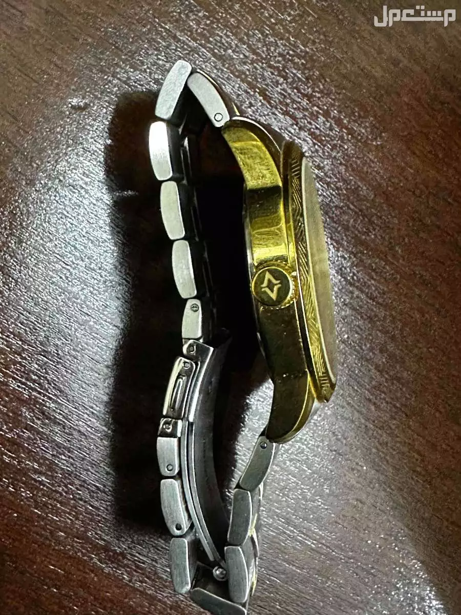 ساعه يد  في الطائف بسعر 250 ريال سعودي
