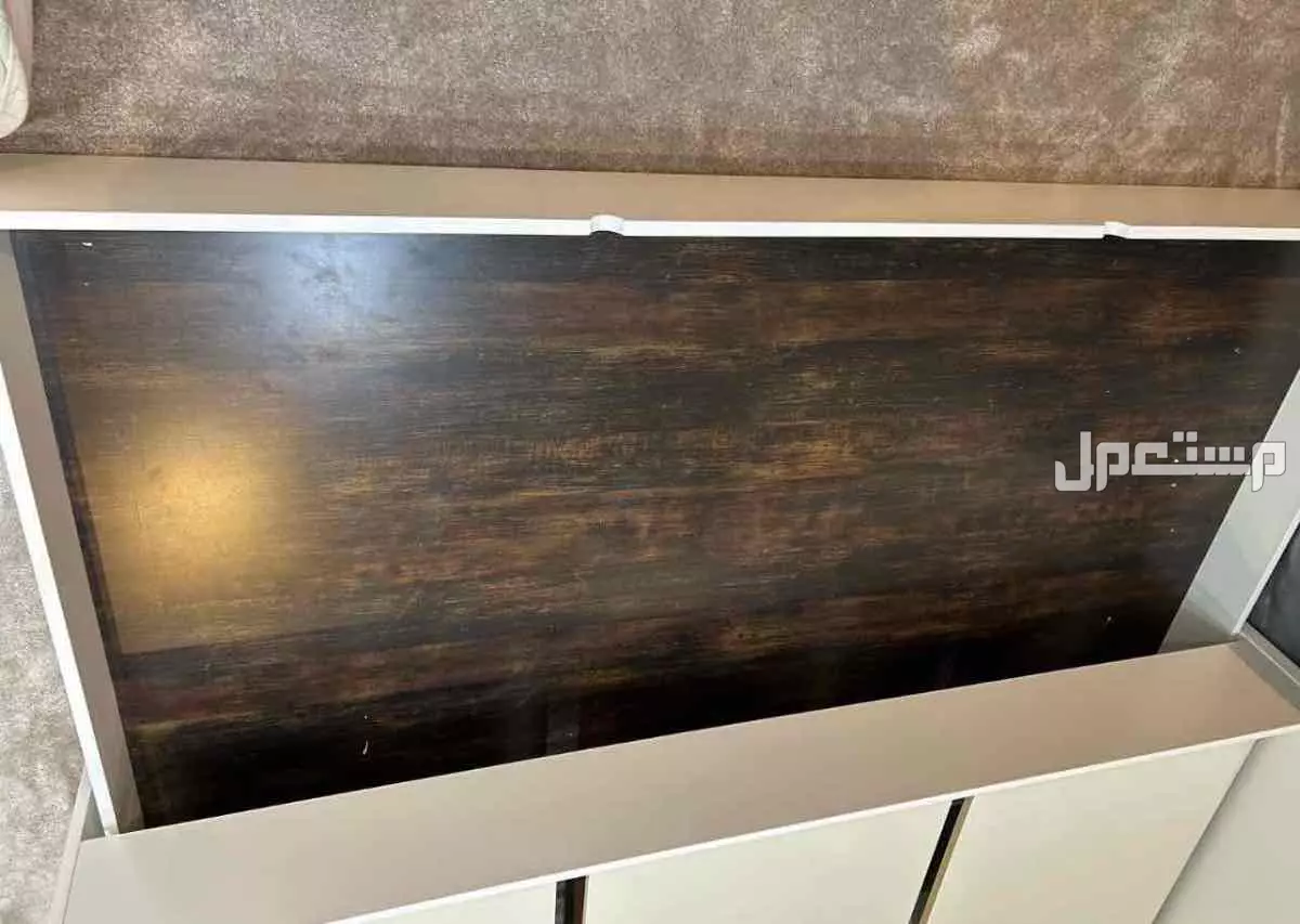 سريرين ابيض مزدوج جديد لم يتم استخدامه