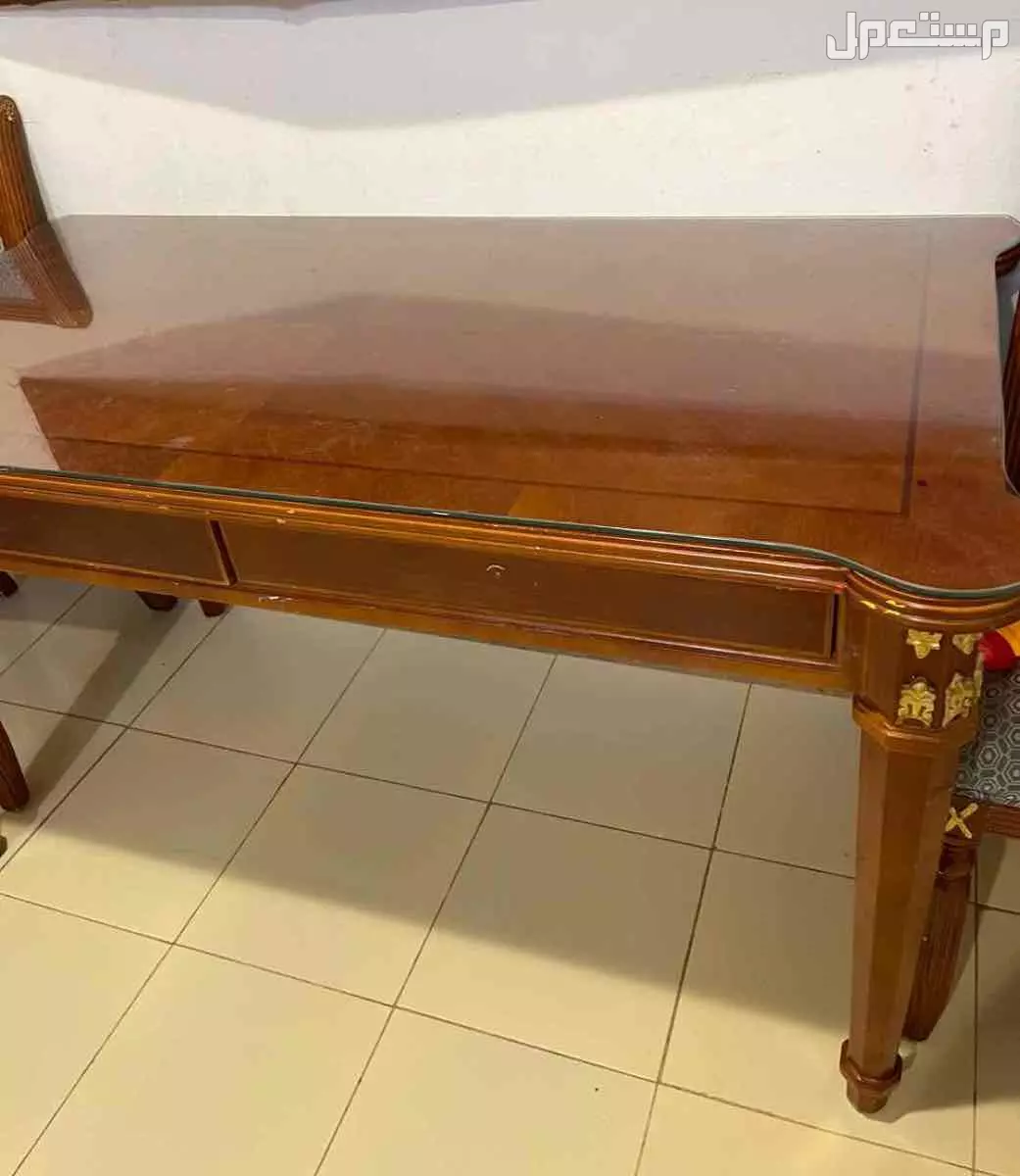 طاوله في البكيرية بسعر 1 ريال سعودي