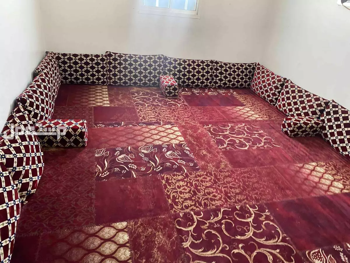 كنب شعبي ارضي  in Diriyah Free for needy