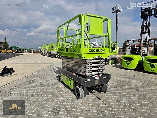 سيزرلفت سقالات كهرباء رافعه مقصيه للايجار في مكه المكرمه