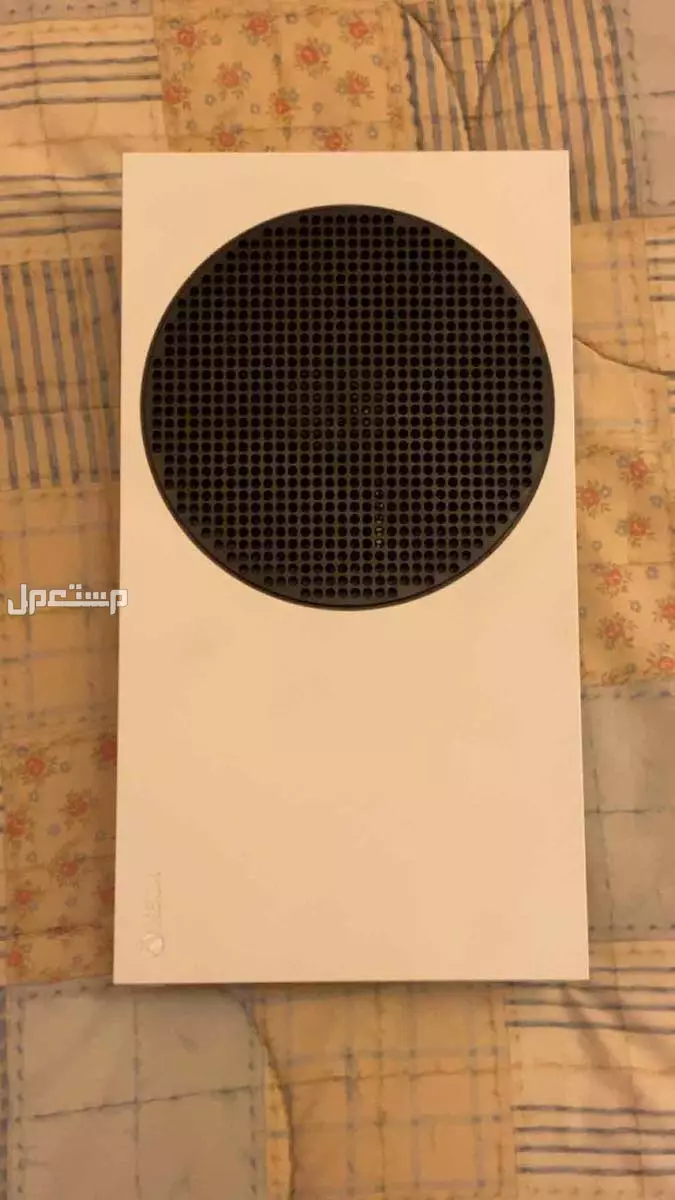Xbox series s ( للبيع السعر غير قابل للتفاوض ( البيع مستعجل