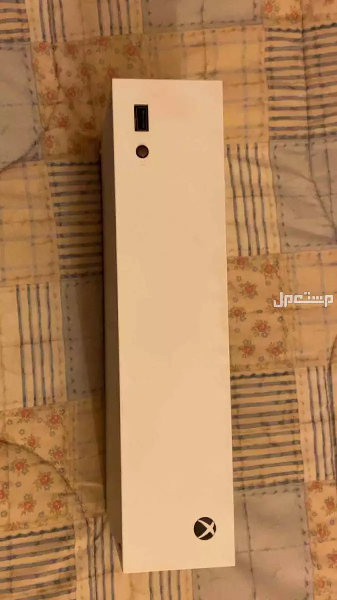 Xbox series s ( للبيع السعر غير قابل للتفاوض ( البيع مستعجل