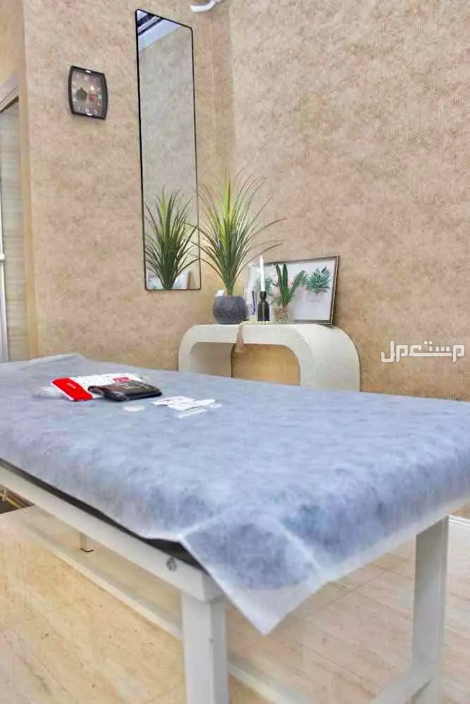 مساج وحمام مغربي وبخار وسنفرة للوجه وتفريك للج في الرياض بسعر 200 ريال سعودي