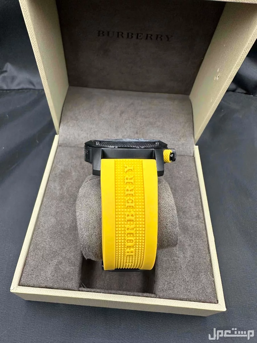 إعلان بيع ساعة Burberry Sport Chronograph BU7700 جديدة
