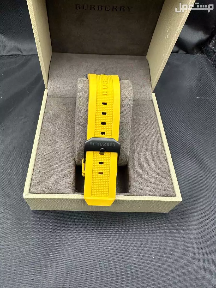 إعلان بيع ساعة Burberry Sport Chronograph BU7700 جديدة