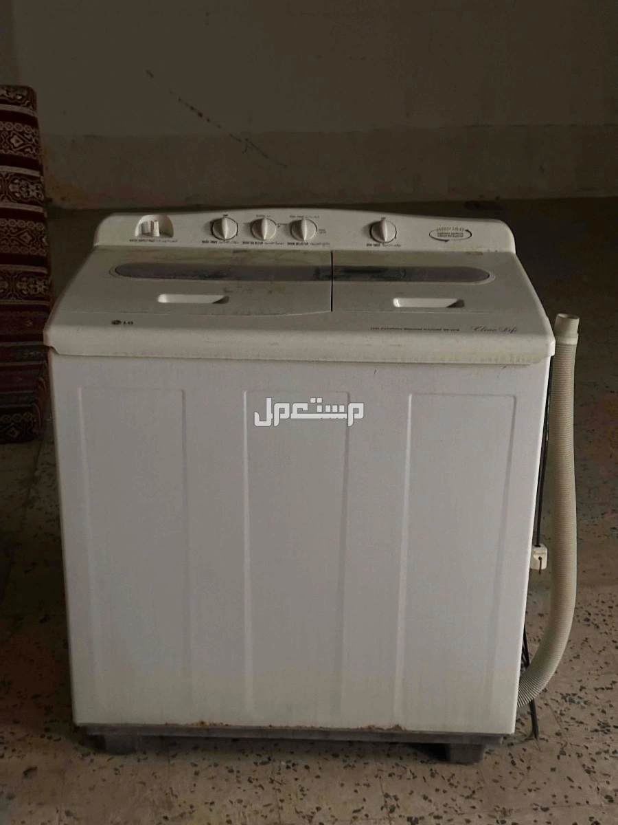 كنب وغساله للبيع والبيع سمح في الرياض