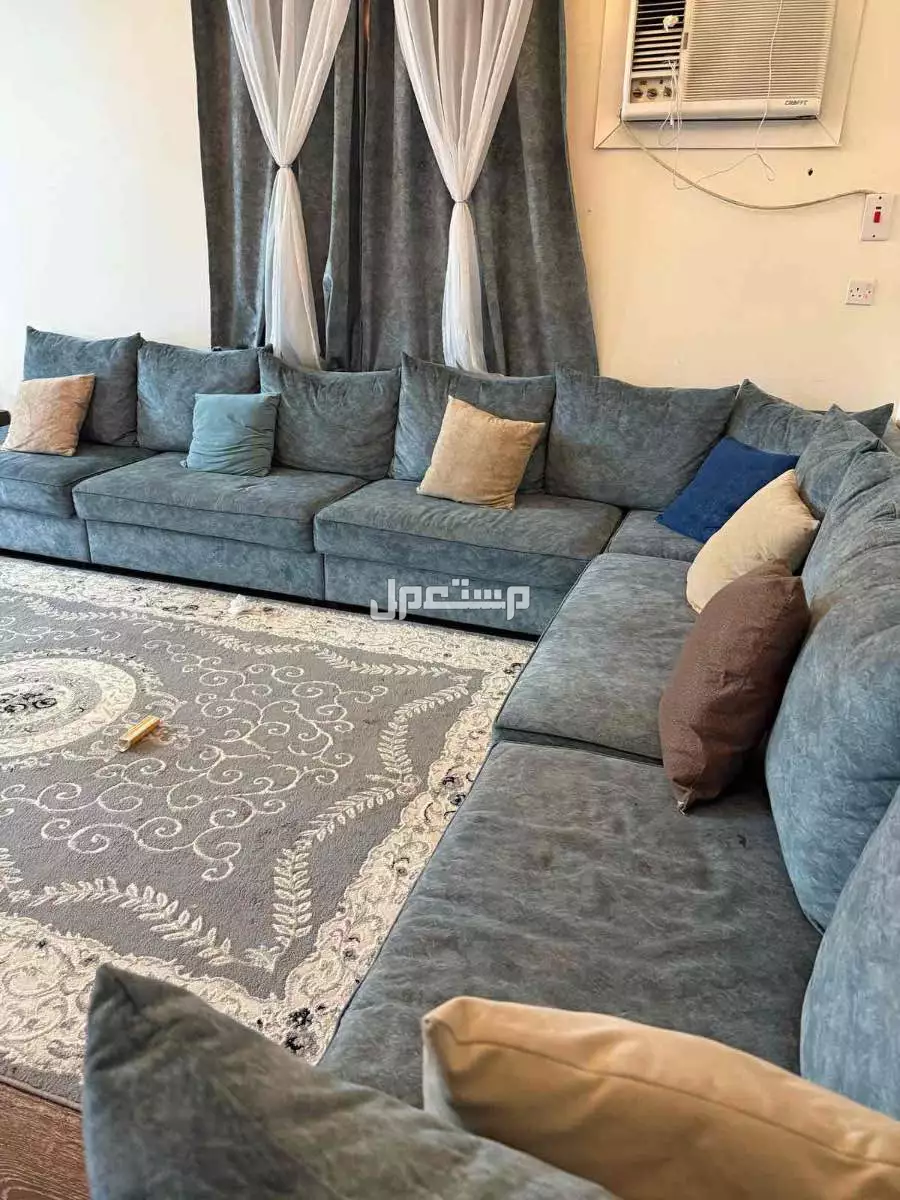 كنب  مجلس في الرياض 200 ريال  ))))