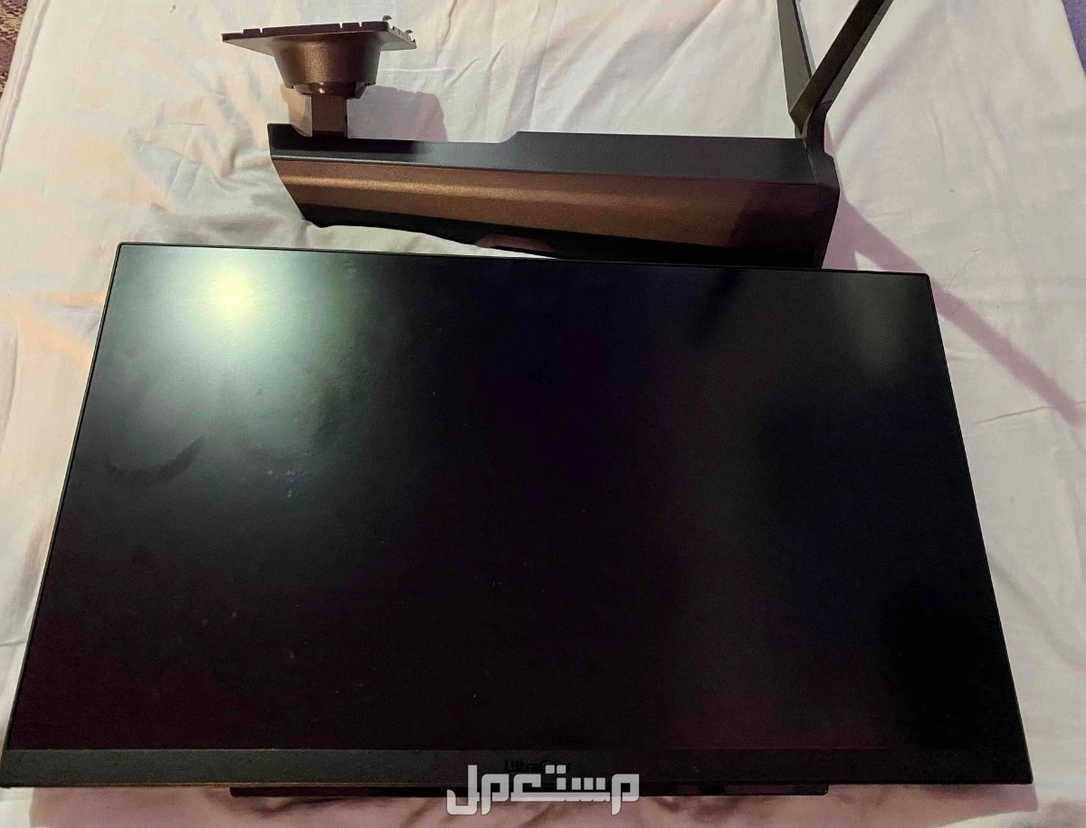 شاشة قيمنق LG 27GR75Q-B 27 في الرياض بسعر 700 ريال سعودي