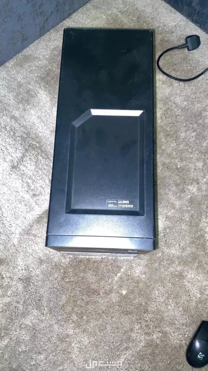 كمبيوتر مكتبي بملحقاته في أبهــــا بسعر 700 ريال سعودي