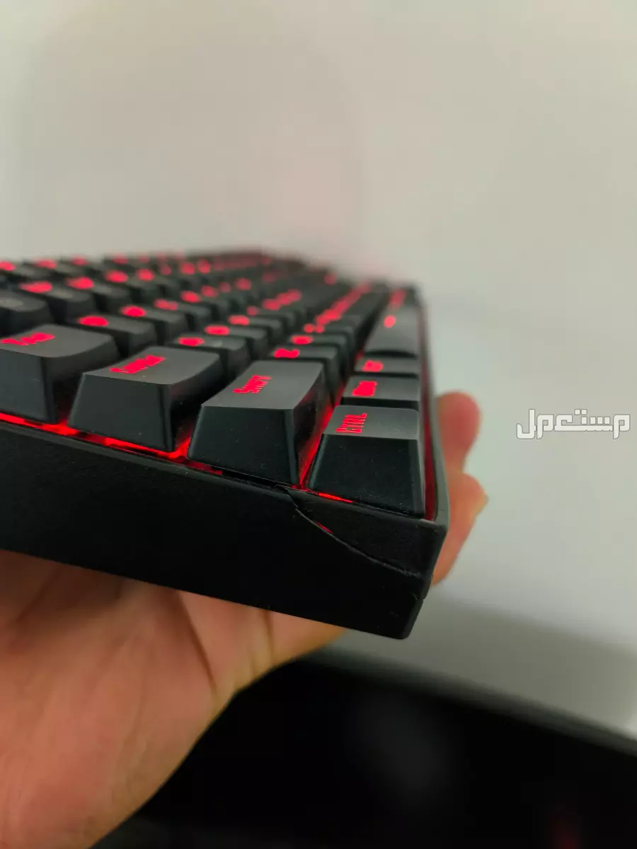 pc بيسي قيمنق بيع مستعجل ب 2650 مع ماوس وكيبورد