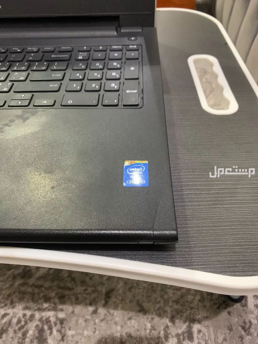 للبيع لاب توب من شركة Dell بسعر 700 ريال في مدينة خميس مشيط او ابها كسر بسيط